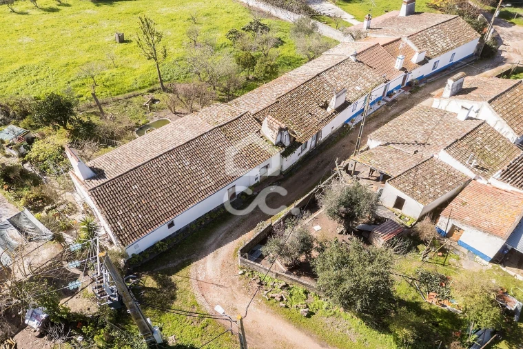 Moradia T4 para Venda em São Domingos de Ana Loura Foto 29