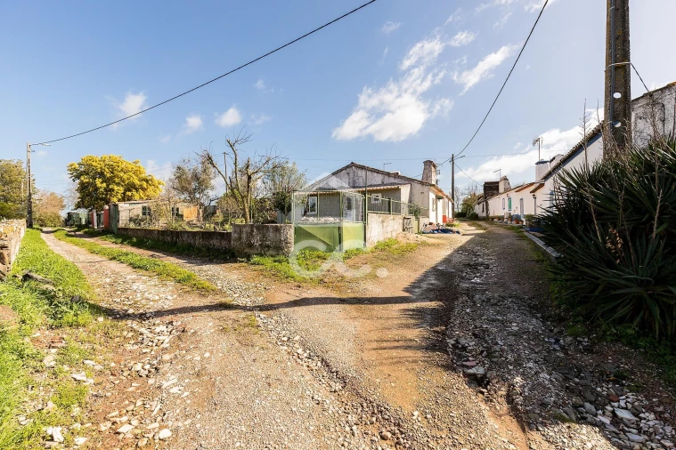 Moradia T4 para Venda em São Domingos de Ana Loura Foto 24