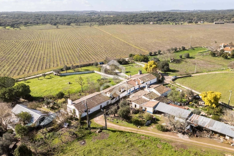 Moradia T4 para Venda em São Domingos de Ana Loura Foto 38