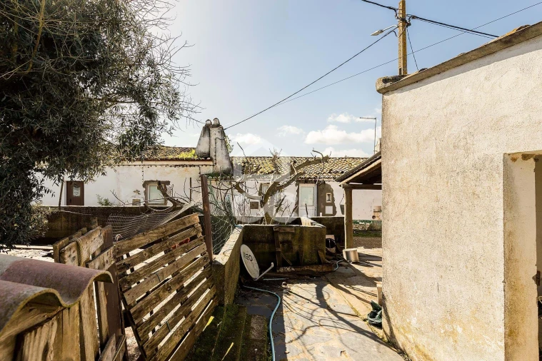 Moradia T4 para Venda em São Domingos de Ana Loura Foto 17