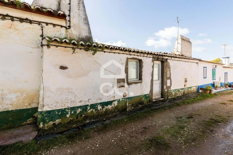 Moradia T4 para Venda em São Domingos de Ana Loura Foto 14