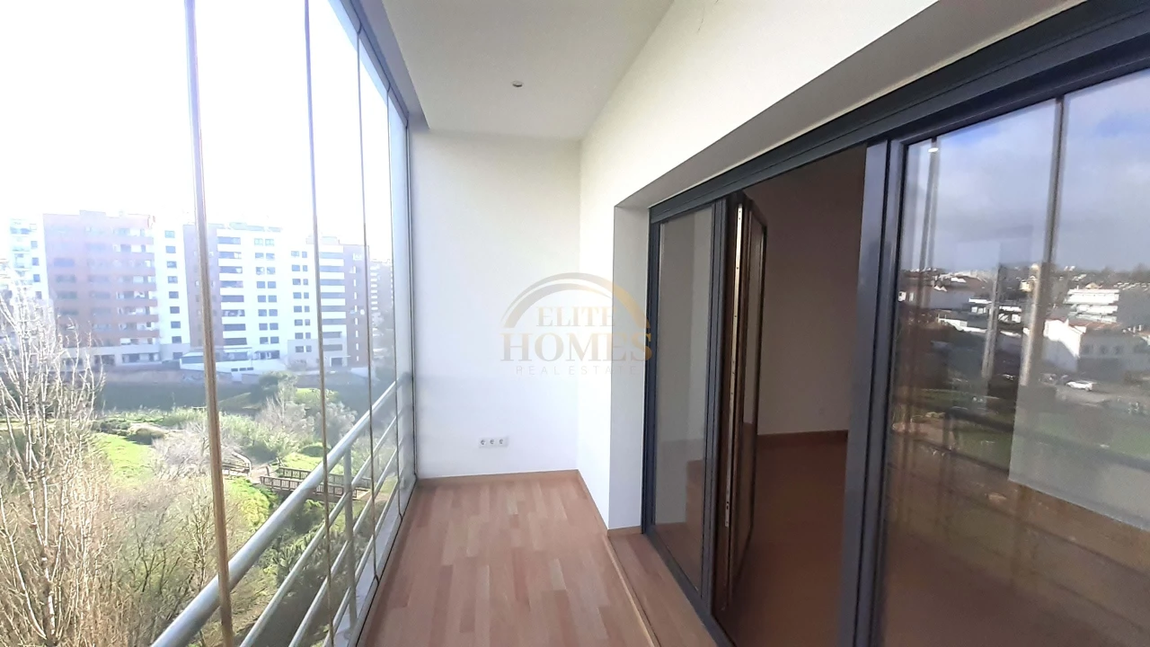 Apartamento T3 para Venda em Odivelas Foto 28