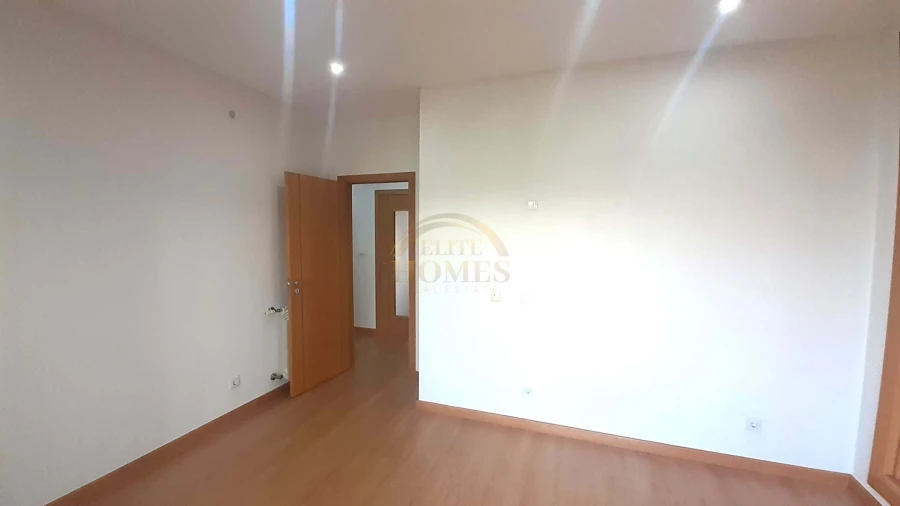 Apartamento T3 para Venda em Odivelas Foto 15