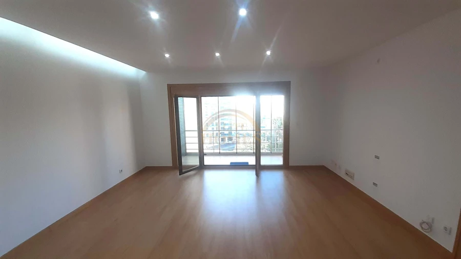 Apartamento T3 para Venda em Odivelas Foto 4