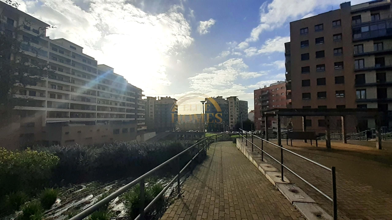 Apartamento T3 para Venda em Odivelas Foto 42