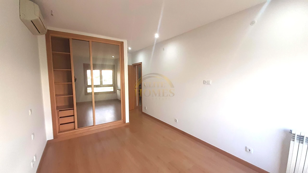 Apartamento T3 para Venda em Odivelas Foto 9