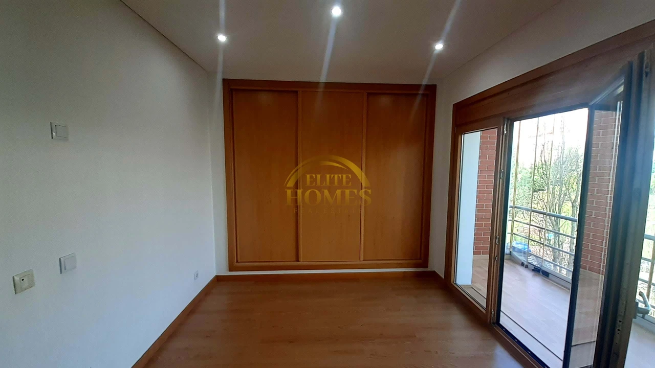 Apartamento T3 para Venda em Odivelas Foto 13