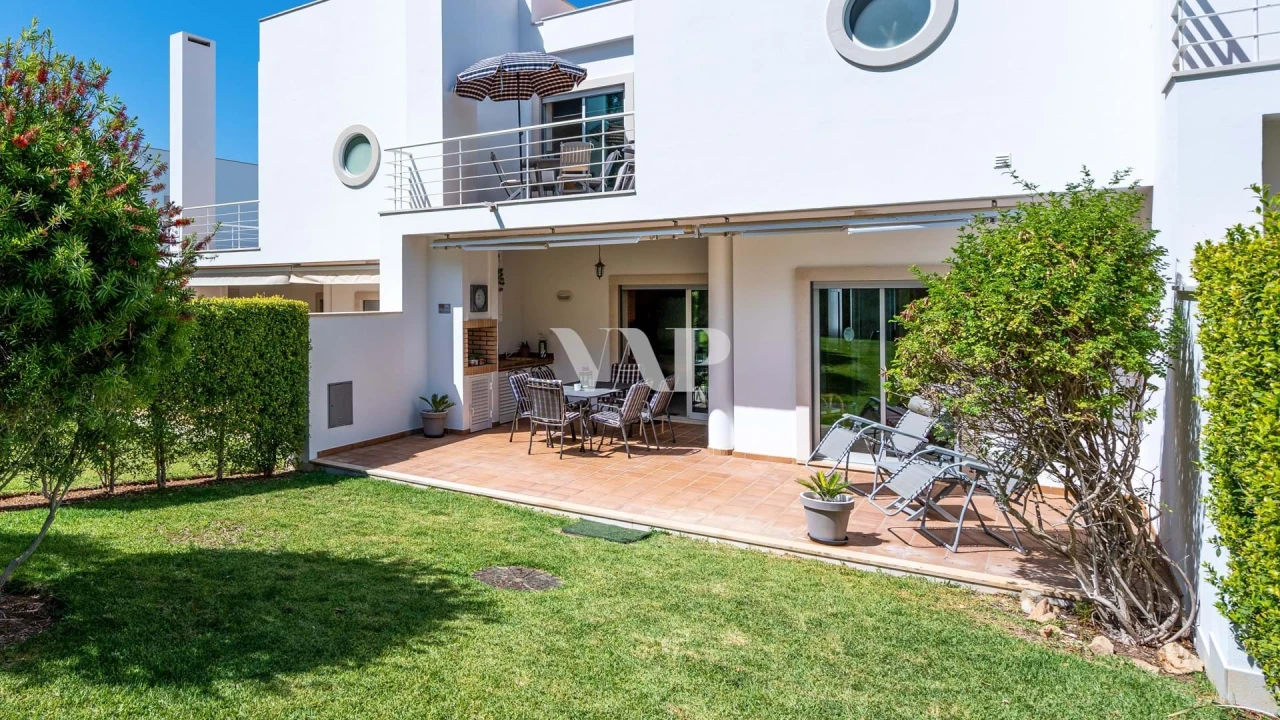 Moradia T5 para Venda em Quarteira Foto 12