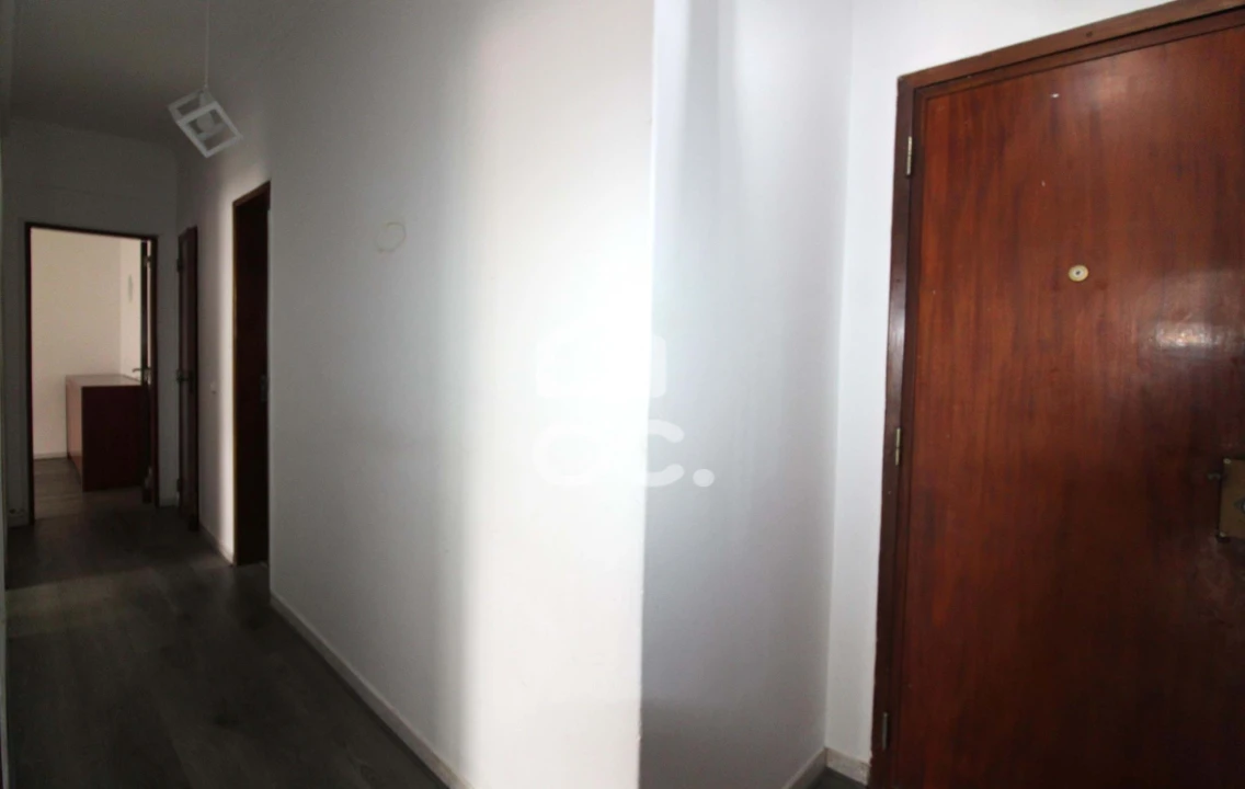 Apartamento T2 para Arrendamento em Amora Foto 18