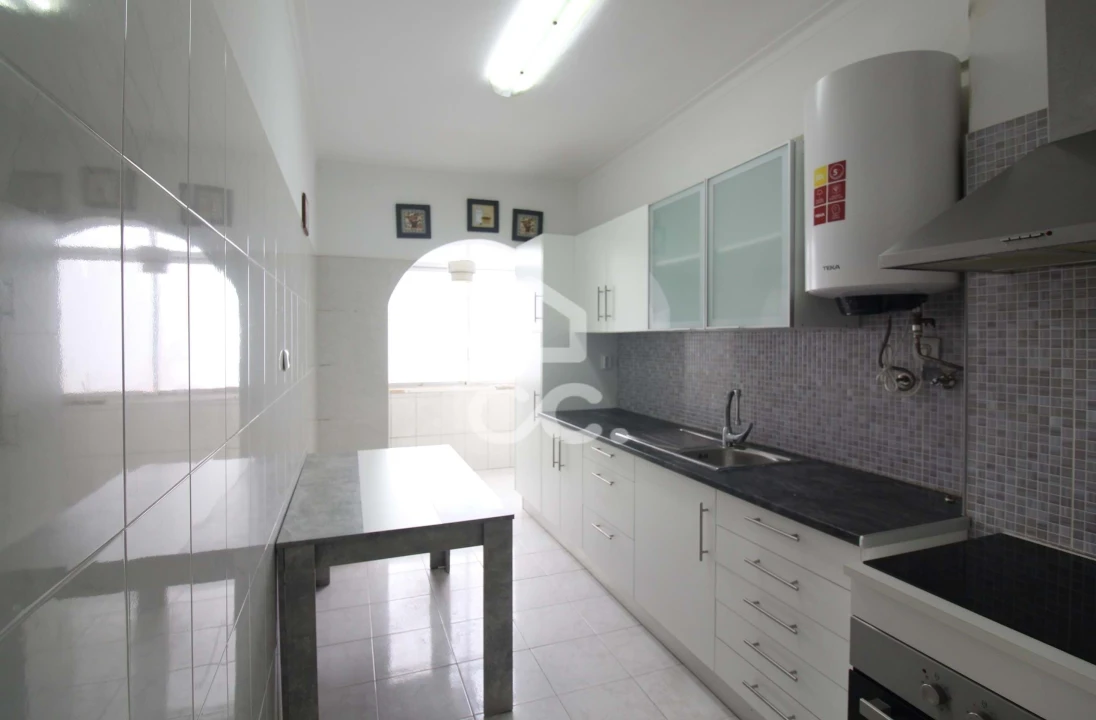 Apartamento T2 para Arrendamento em Amora Foto 1