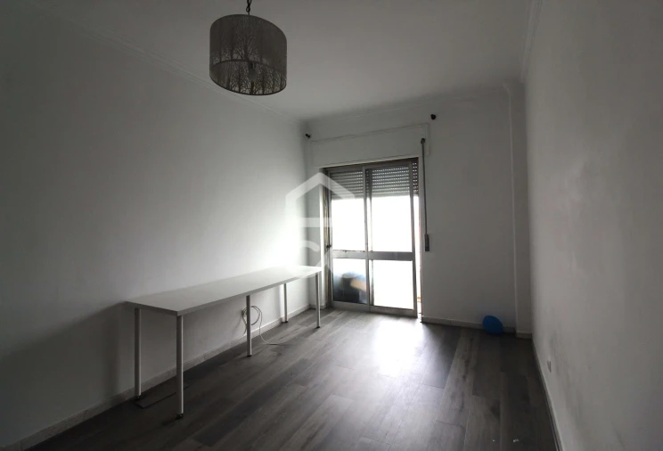 Apartamento T2 para Arrendamento em Amora Foto 16