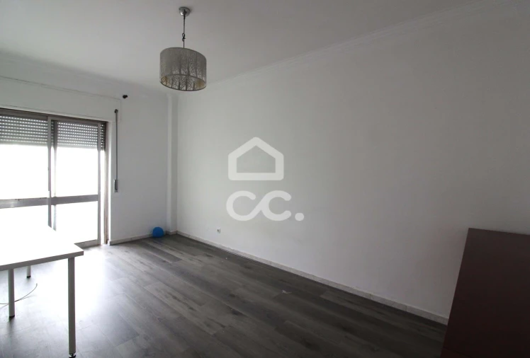 Apartamento T2 para Arrendamento em Amora Foto 15