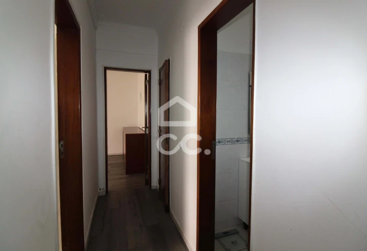 Apartamento T2 para Arrendamento em Amora Foto 11