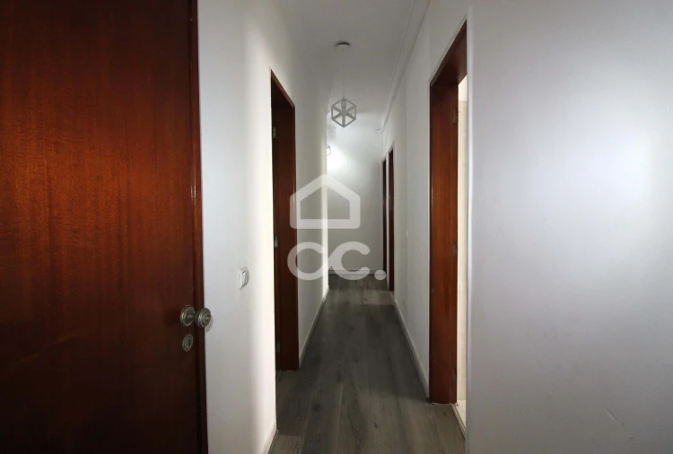 Apartamento T2 para Arrendamento em Amora Foto 17