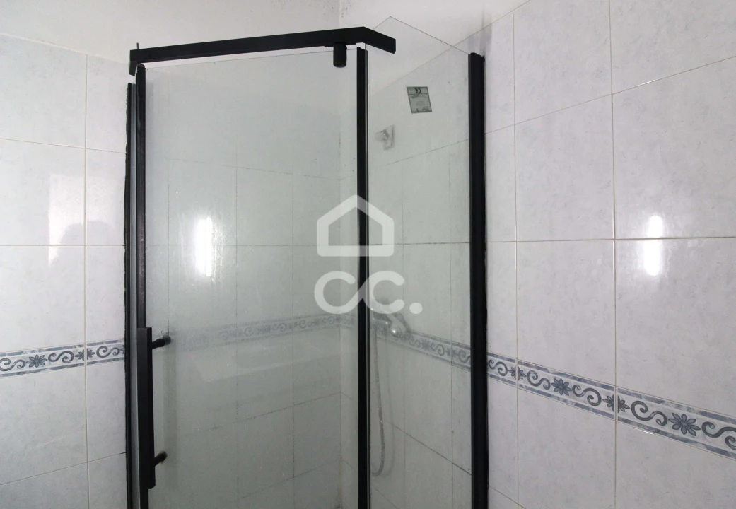 Apartamento T2 para Arrendamento em Amora Foto 13