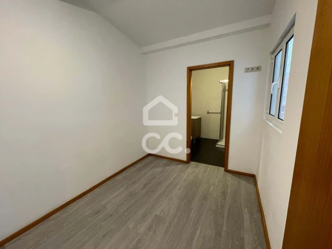 Moradia T2 para Venda em Campanhã Foto 8