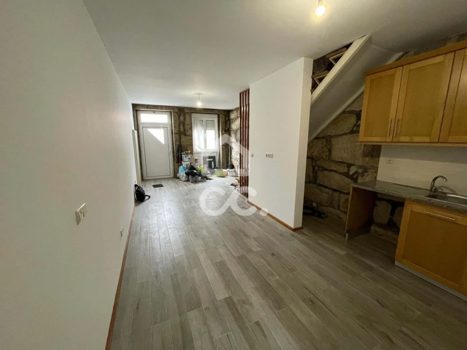 Moradia T2 para Venda em Campanhã Foto 6