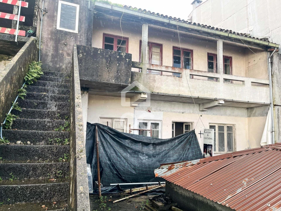 Prédio para Venda em Antas e Abade de Vermoim Foto 19