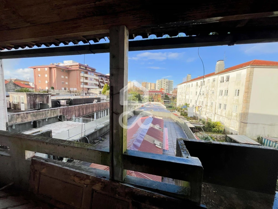 Prédio para Venda em Antas e Abade de Vermoim Foto 31