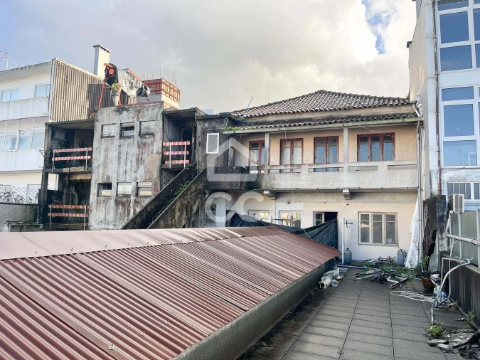 Prédio para Venda em Antas e Abade de Vermoim Foto 34