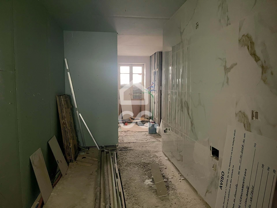 Prédio para Venda em Antas e Abade de Vermoim Foto 10