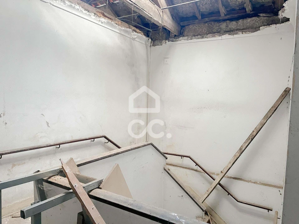 Prédio para Venda em Antas e Abade de Vermoim Foto 26