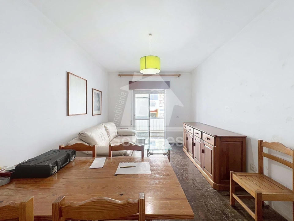 Apartamento T2 para Venda em Portimão Foto 3