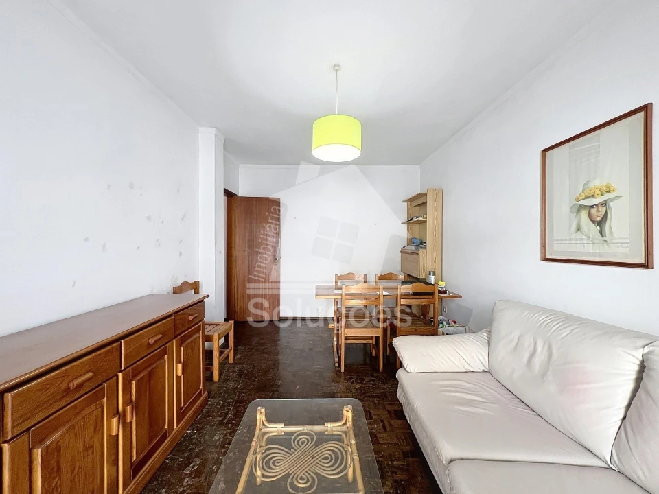 Apartamento T2 para Venda em Portimão Foto 2