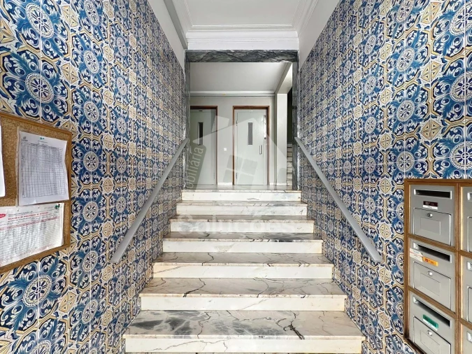 Apartamento T2 para Venda em Portimão Foto 11