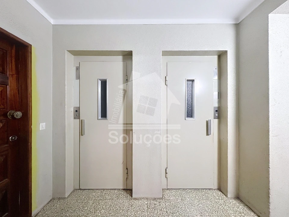 Apartamento T2 para Venda em Portimão Foto 10