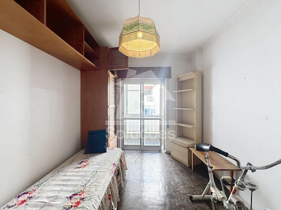 Apartamento T2 para Venda em Portimão Foto 5