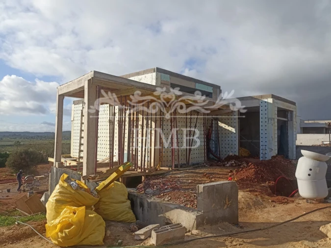 Moradia T3 para Venda em Alvor Foto 13