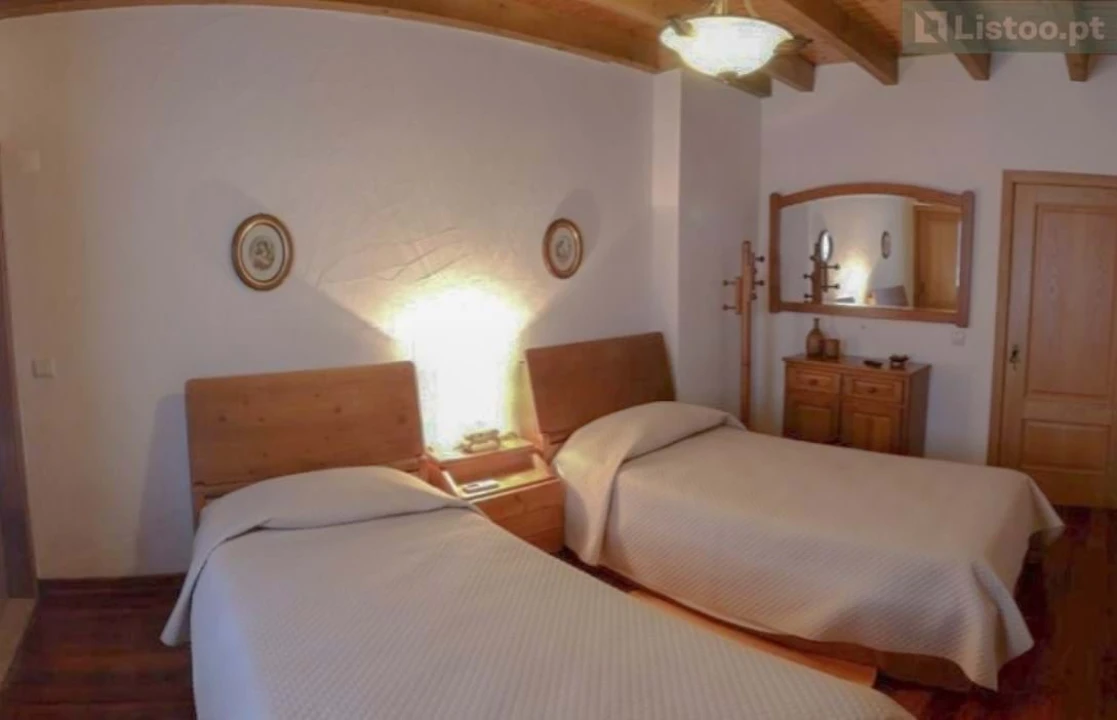 Moradia T6 para Venda em Alpalhão Foto 15