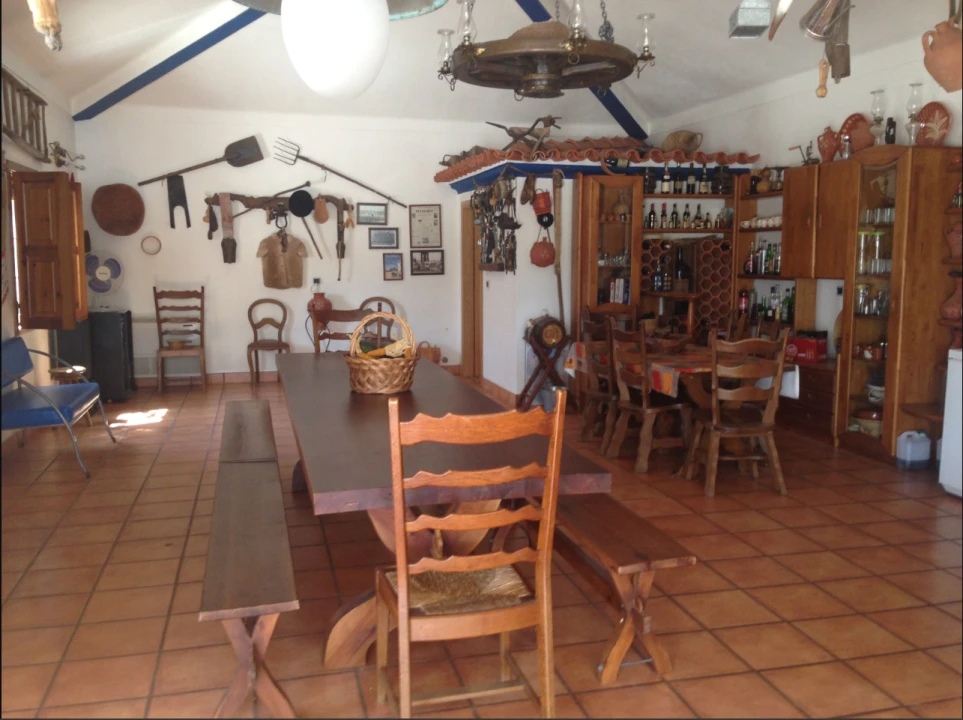 Moradia T6 para Venda em Alpalhão Foto 10