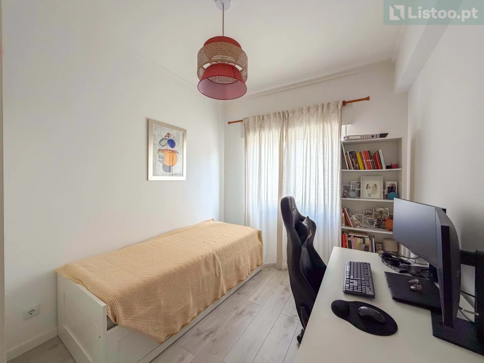 Apartamento T3 para Venda em Algés, Linda-A-Velha e Cruz Quebrada-Dafundo Foto 16