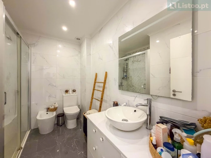 Apartamento T3 para Venda em Algés, Linda-A-Velha e Cruz Quebrada-Dafundo Foto 5