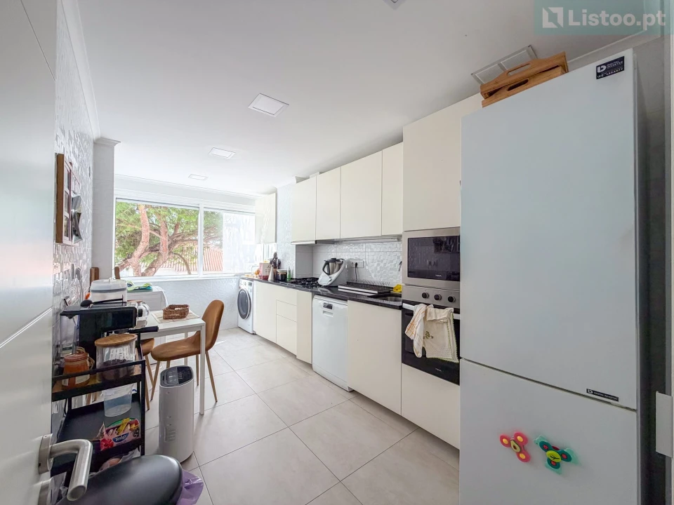 Apartamento T3 para Venda em Algés, Linda-A-Velha e Cruz Quebrada-Dafundo Foto 9