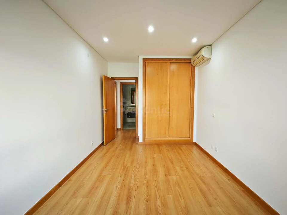 Apartamento T3 para Venda em Odivelas Foto 26