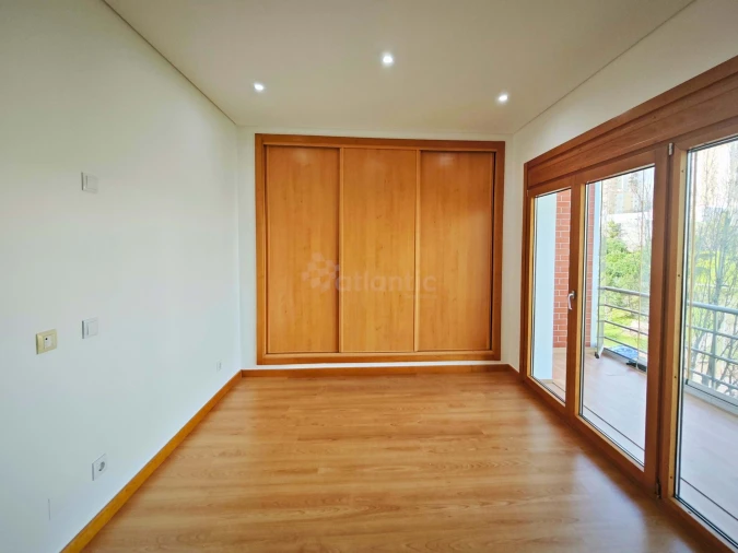 Apartamento T3 para Venda em Odivelas Foto 4