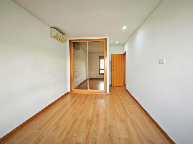 Apartamento T3 para Venda em Odivelas Foto 30