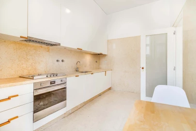 Apartamento T1 para Venda em Santa Maria Maior