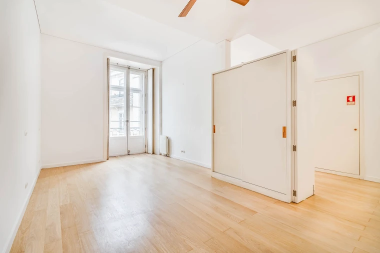 Apartamento T1 para Venda em Santa Maria Maior Foto 13
