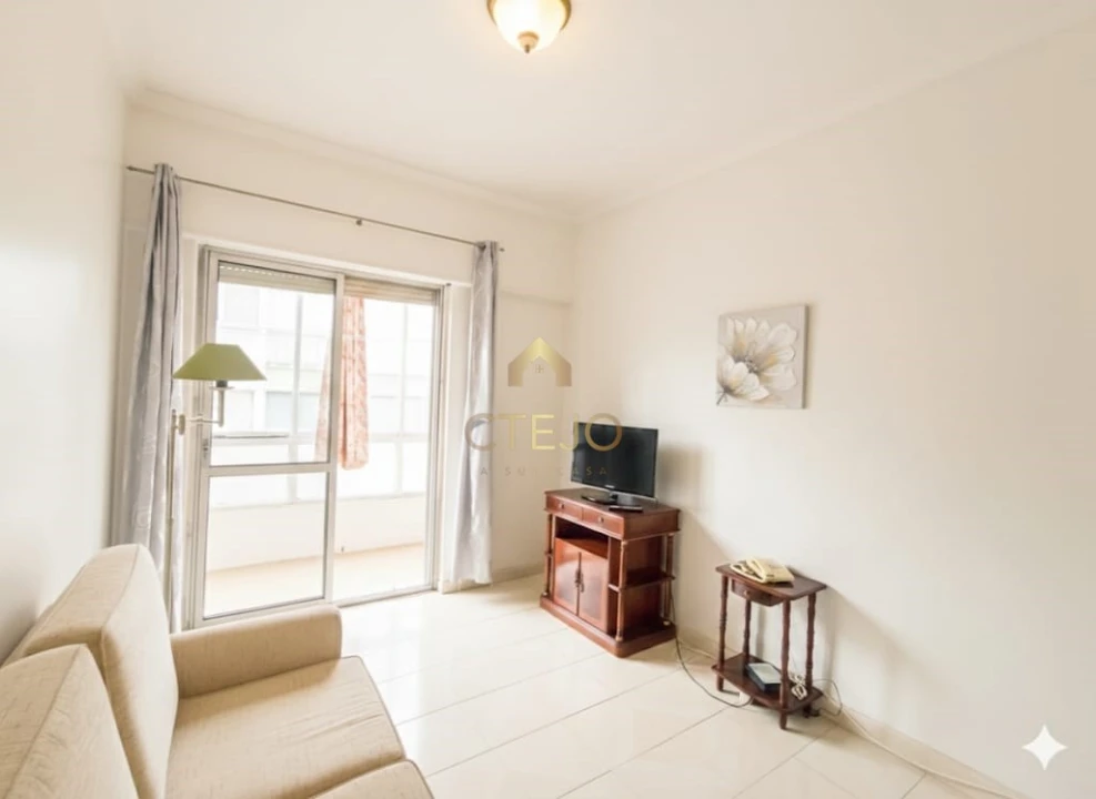 Apartamento T2 para Venda em Alverca do Ribatejo e Sobralinho Foto 2