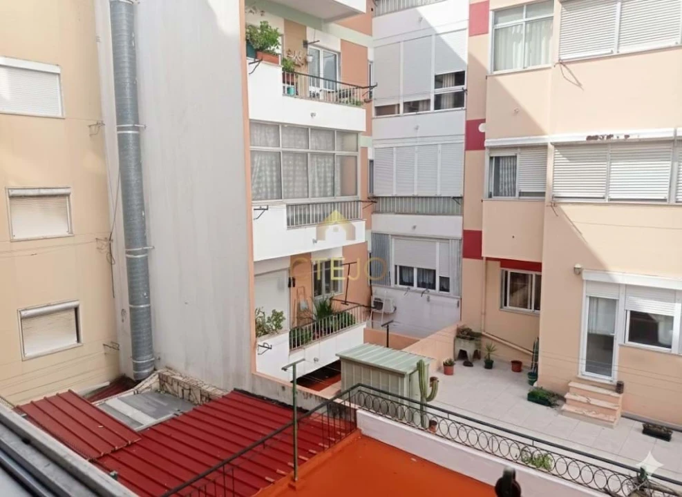 Apartamento T2 para Venda em Alverca do Ribatejo e Sobralinho Foto 1