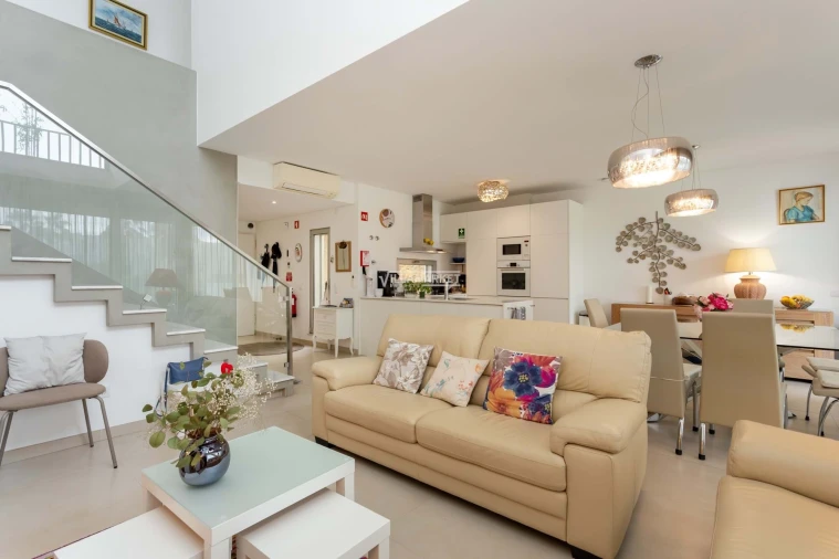 Moradia T3 para Venda em Albufeira e Olhos de Água Foto 3