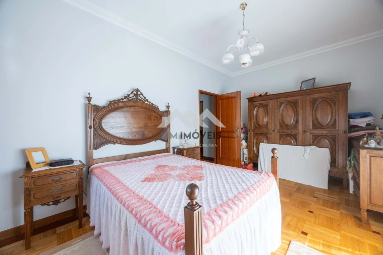 Moradia T5 para Venda em Rio Tinto Foto 30