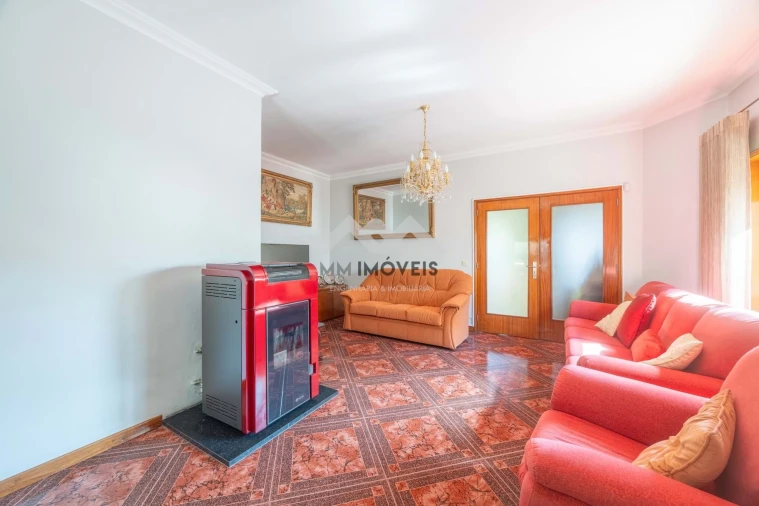 Moradia T5 para Venda em Rio Tinto Foto 13