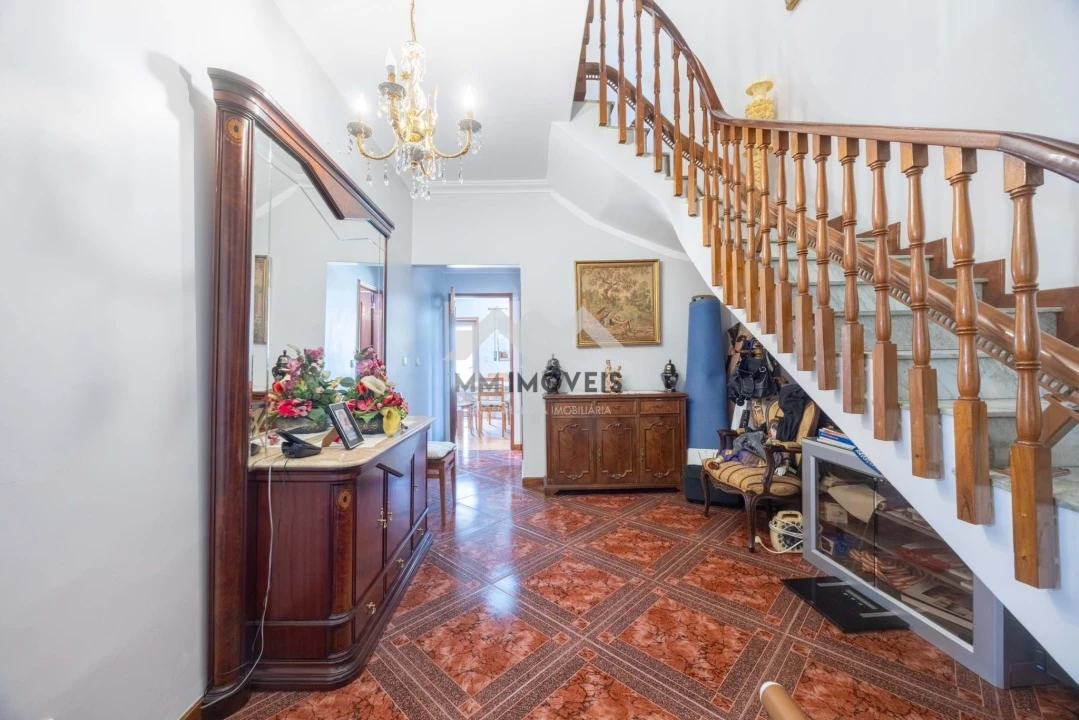 Moradia T5 para Venda em Rio Tinto Foto 6