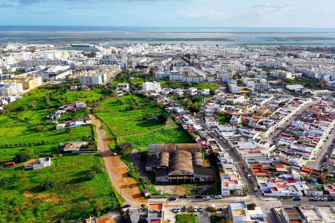 Terreno para Venda em Quelfes Foto 8
