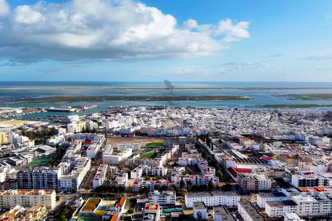 Terreno para Venda em Quelfes Foto 15
